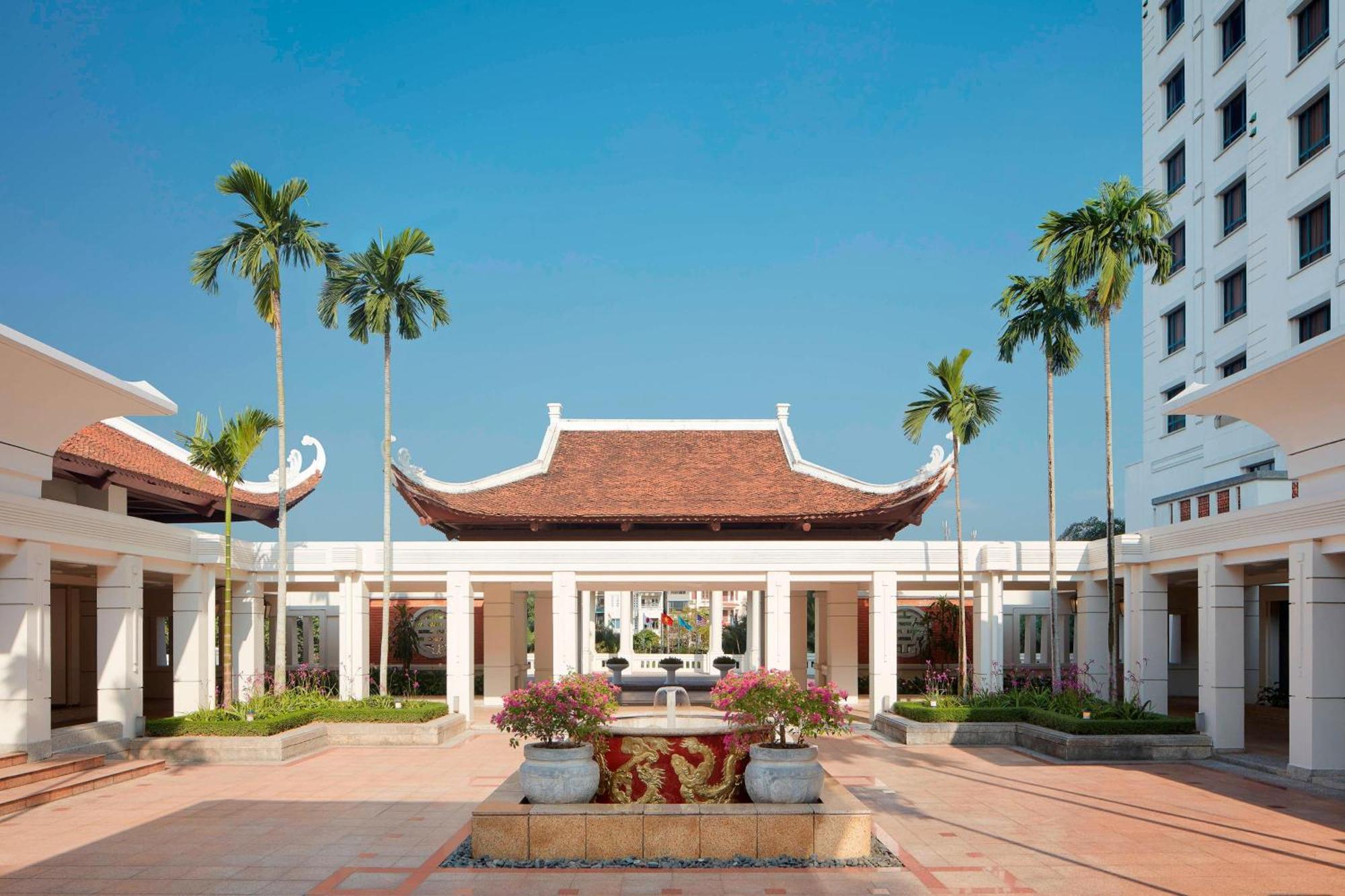 Sheraton Hanoi Hotel Buitenkant foto